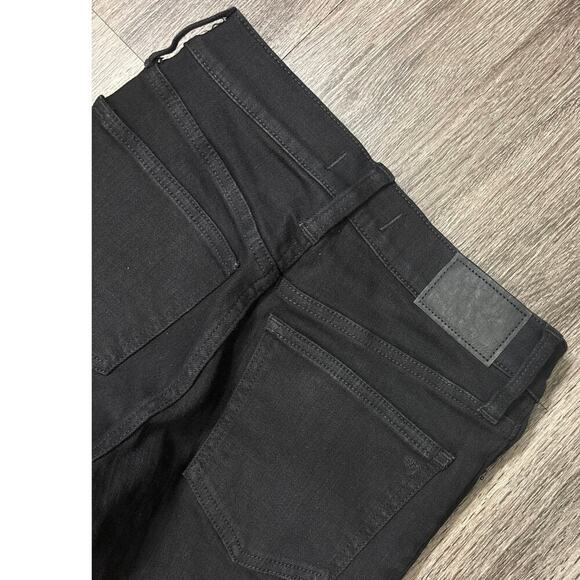 NWT Madewell Petite Kick Out Crop Jeans In Black Size 25P - Picture 10 of 10